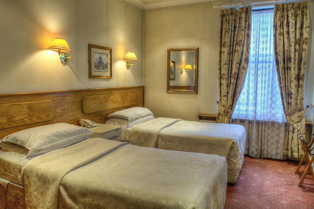 Dergvale Hotel ดับลิน ภายนอก รูปภาพ